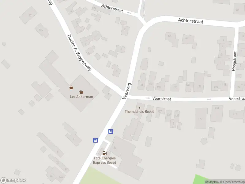 Brandweer met grote spoed naar de Veerweg in Beesd vanwege voertuigen te water