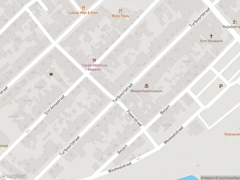 Brandweer met grote spoed naar de Kloosterstraat in Naarden vanwege afhijsen patient