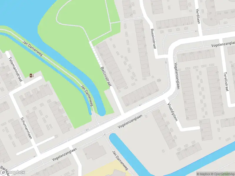 Ambulance met grote spoed naar de Bellinistraat in Spijkenisse