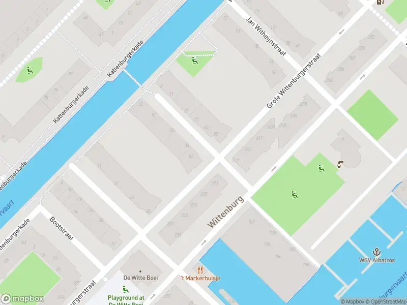 Ambulance met grote spoed naar de Jacob Burggraafstraat in Amsterdam