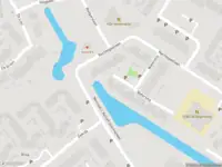 Ambulance met gepaste spoed naar de Scholeksterstraat in Rozenburg