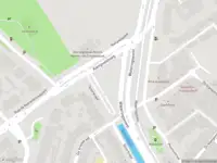 Brandweer met grote spoed naar de Kampveldweg in Delft vanwege afgaan automatisch brandalarm