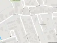 Ambulance met gepaste spoed naar de Dorpsstraat in Hekelingen