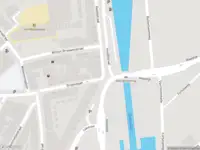 Ambulance met grote spoed naar de Hoofdstraat in Schiedam