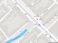 Ambulance met gepaste spoed naar de Schiekade in Rotterdam