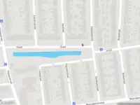 Brandweer met gepaste spoed naar de Kastanjestraat in Amersfoort vanwege een buitenbrand