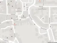 Brandweer met grote spoed naar de Groen van Prinstererlaan in Axel vanwege gebouwbrand