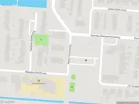 Ambulance en brandweer met grote spoed naar de Helder Camaraweg in Muntendam vanwege gebouwbrand