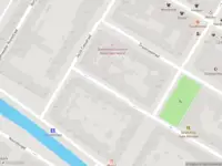 Ambulance met grote spoed naar de Rembrandtstraat in Rotterdam