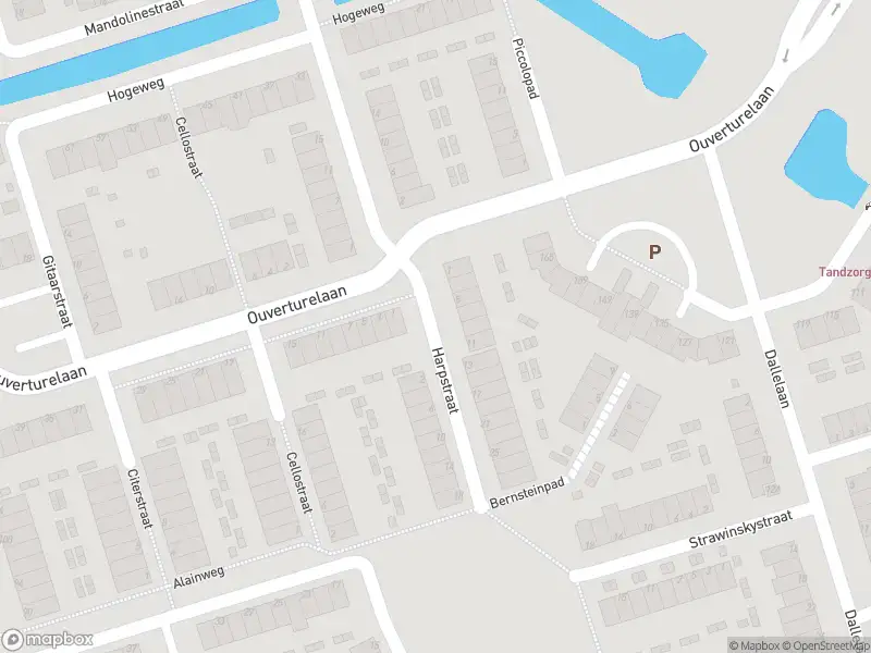 Ambulance met grote spoed naar de Harpstraat in Spijkenisse