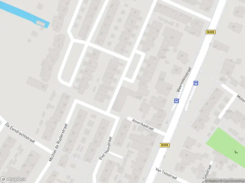 Ambulance en brandweer met grote spoed naar de Burgemeester Hermanslaan in Hillegom vanwege gebouwbrand