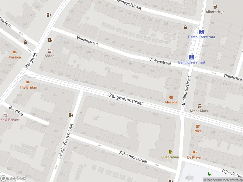 Ambulance met grote spoed naar de Zaagmolenstraat in Rotterdam