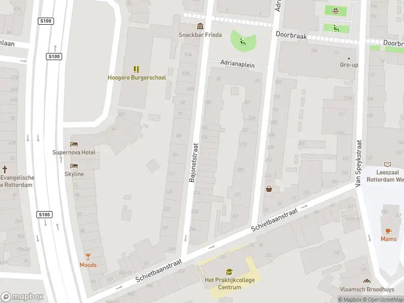 Ambulance met grote spoed naar de Bajonetstraat in Rotterdam