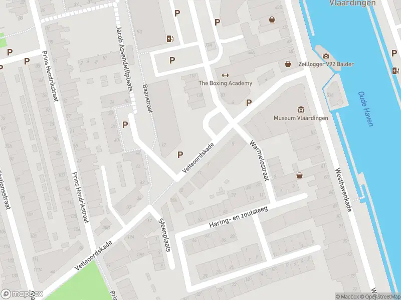 Ambulance met gepaste spoed naar de Vetteoordskade in Vlaardingen