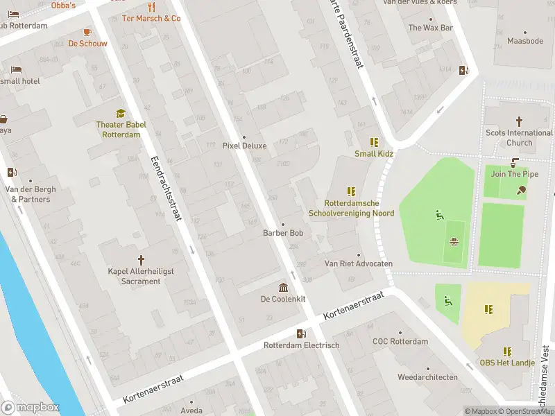 Ambulance met gepaste spoed naar de Boomgaardsstraat in Rotterdam