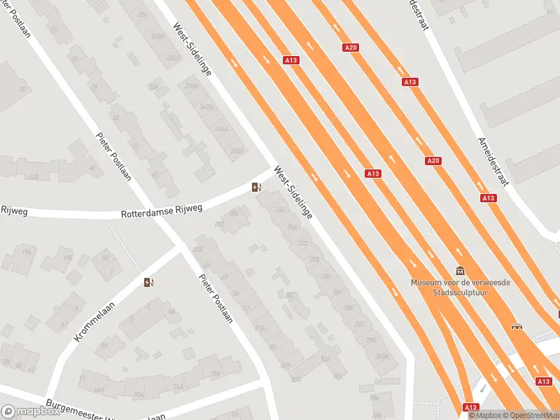 Ambulance met gepaste spoed naar de West-Sidelinge in Rotterdam