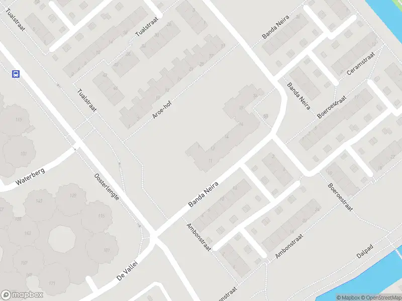 Ambulance met gepaste spoed naar de Banda-hof in Capelle aan den IJssel