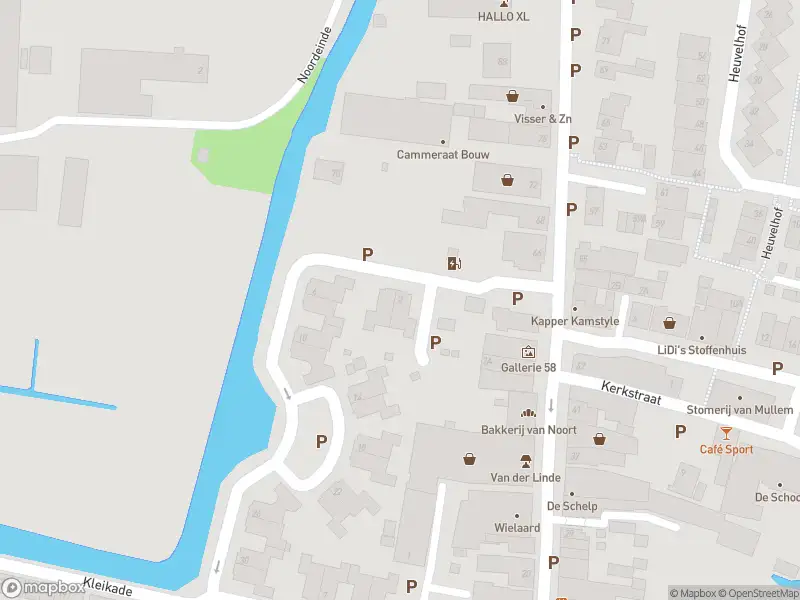 Ambulance met grote spoed naar de Polderkade in Waddinxveen