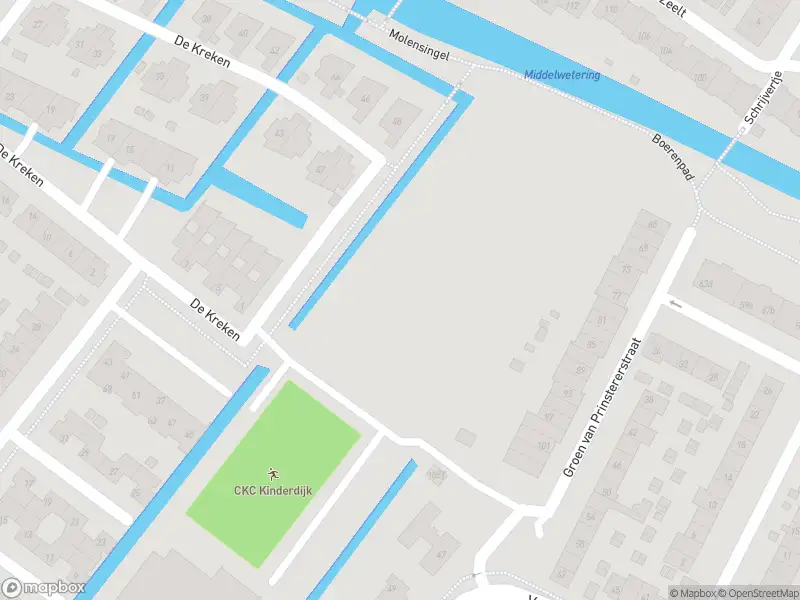 Ambulance met grote spoed naar de Groen van Prinstererstraat in Alblasserdam