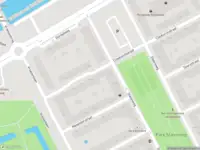 Ambulance met grote spoed naar de Cleyburchstraat in Rotterdam