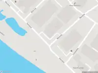 Ambulance met gepaste spoed naar de Noordzee in Maassluis