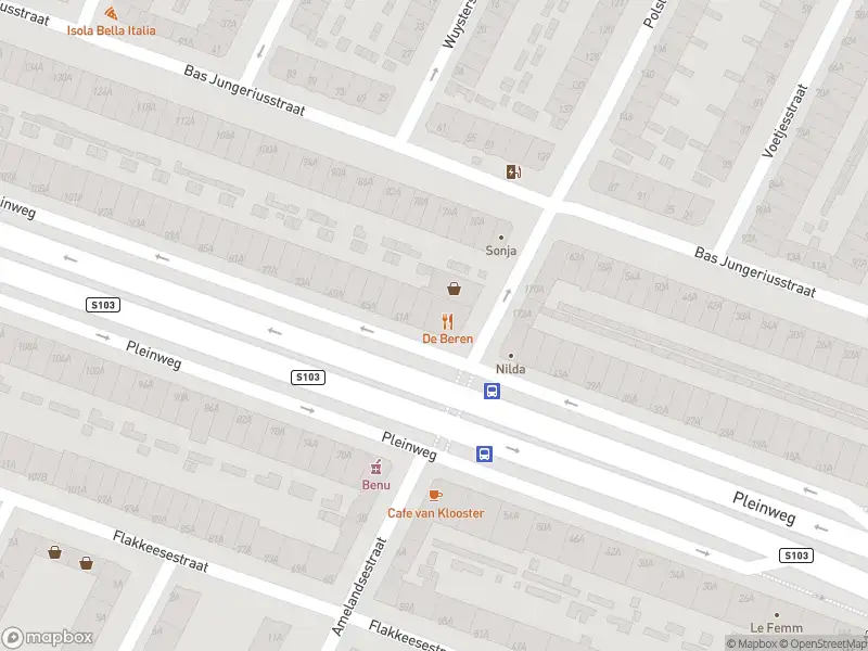 Ambulance met grote spoed naar de Pleinweg in Rotterdam