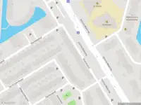 Ambulance met gepaste spoed naar de Koolwitjehof in Schiedam