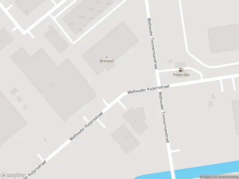 Politie naar de Weth Kuijersstraat in Staphorst vanwege aanrijding met letsel