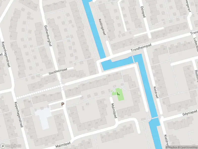 Brandweer en politie met grote spoed naar de Stockholmpad in Rotterdam vanwege middelgrote brand