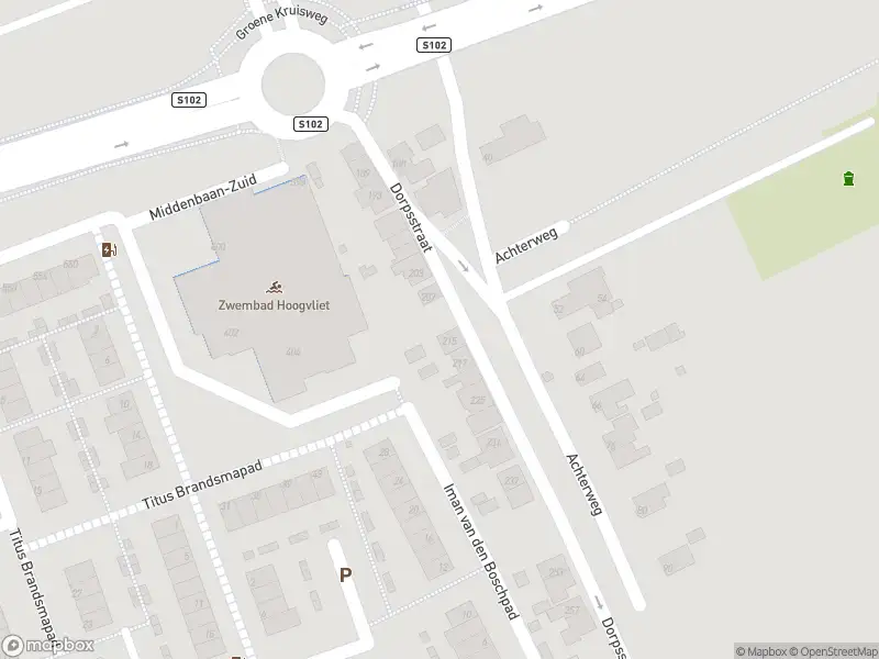 Ambulance met gepaste spoed naar de Dorpsstraat in Hoogvliet Rotterdam