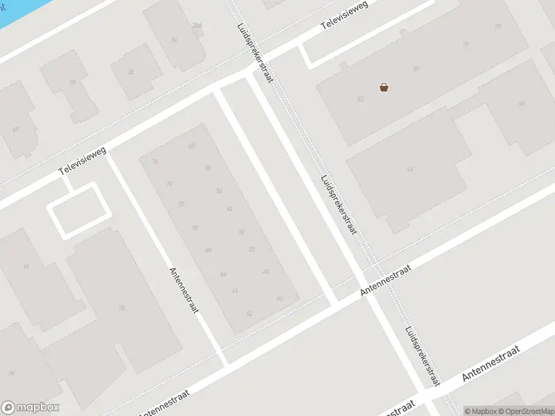 Brandweer met grote spoed naar de Zenderstraat in Almere