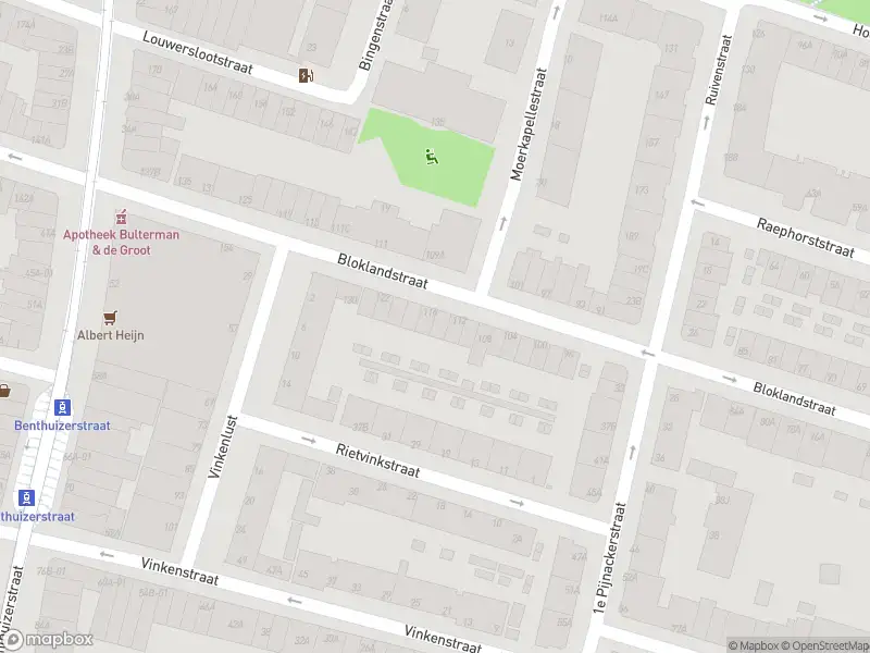 Ambulance met grote spoed naar de Bloklandstraat in Rotterdam