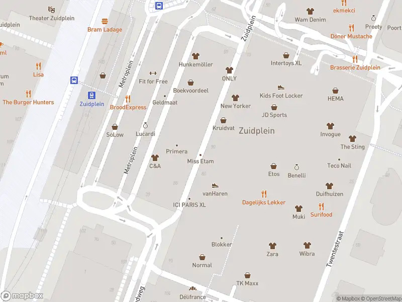 Ambulance met gepaste spoed naar de Sallandweg in Rotterdam