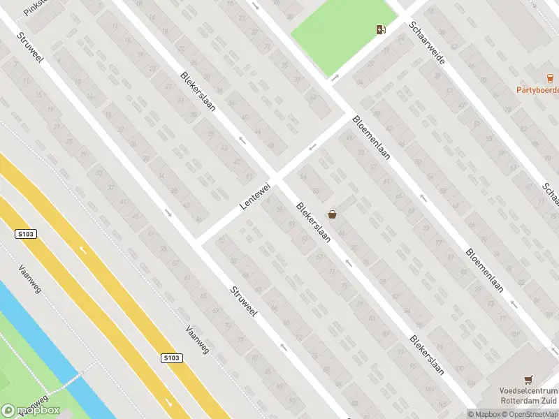 Ambulance met gepaste spoed naar de Blekerslaan in Rotterdam