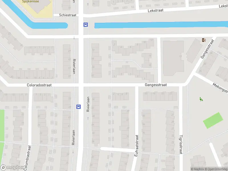 Ambulance met grote spoed naar de Gangesstraat in Spijkenisse