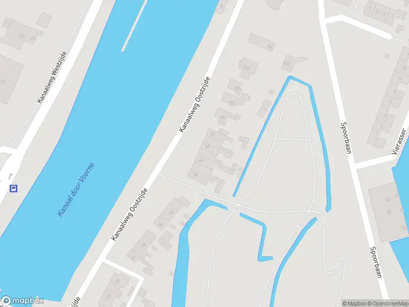 Ambulance met gepaste spoed naar de Kanaalweg Oostzijde in Hellevoetsluis