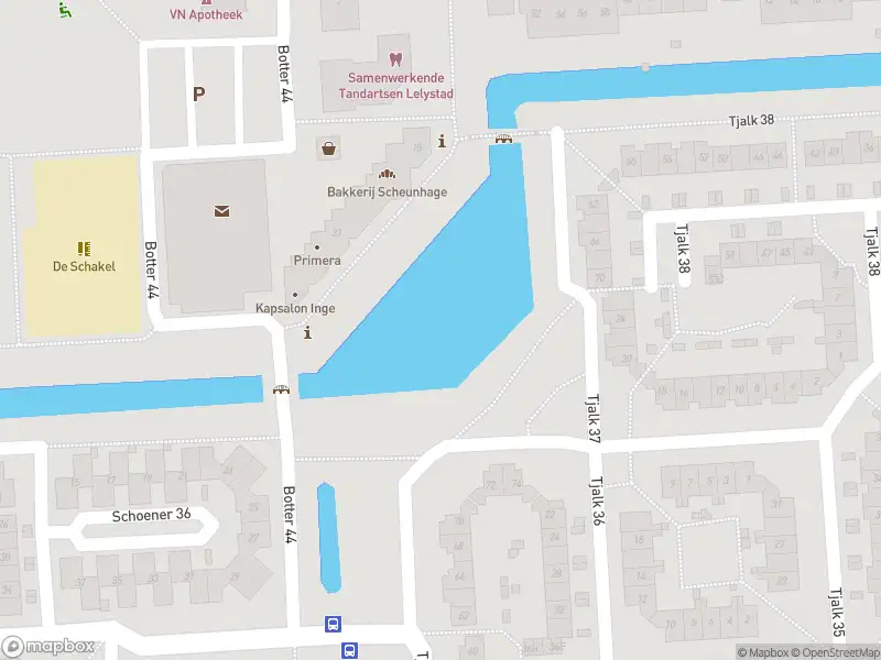 Politie naar de Tjalk 14 in Lelystad vanwege aanrijding met letsel