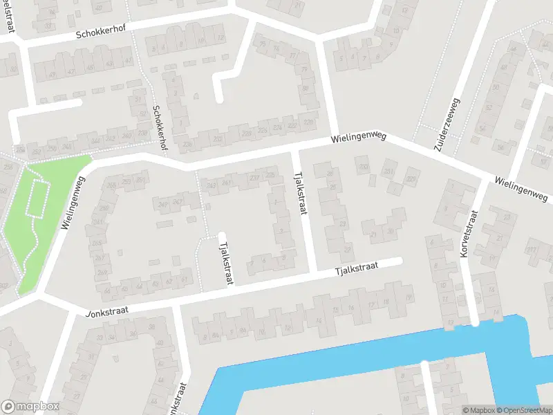 Ambulance met gepaste spoed naar de Tjalkstraat in Alkmaar