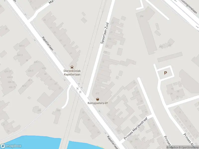 Ambulance met grote spoed naar de Spoorlaan Zuid in Roermond