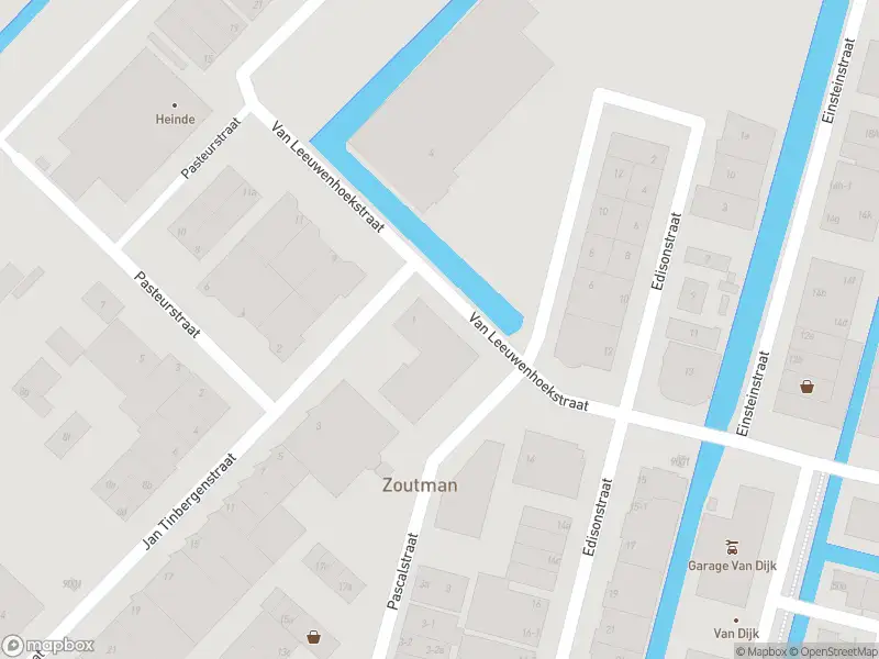 Ambulance met gepaste spoed naar de Pascalstraat in Reeuwijk