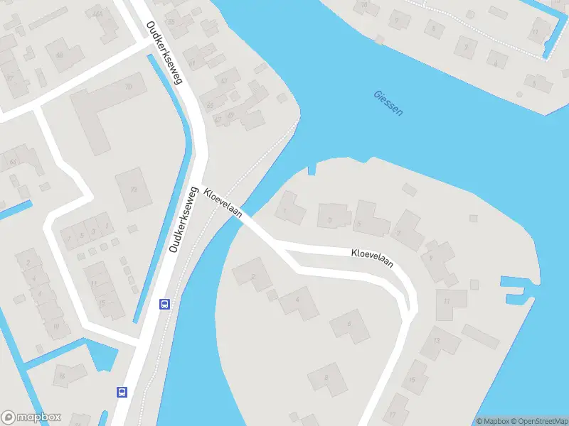 Ambulance met gepaste spoed naar de Kloevelaan in Giessenburg