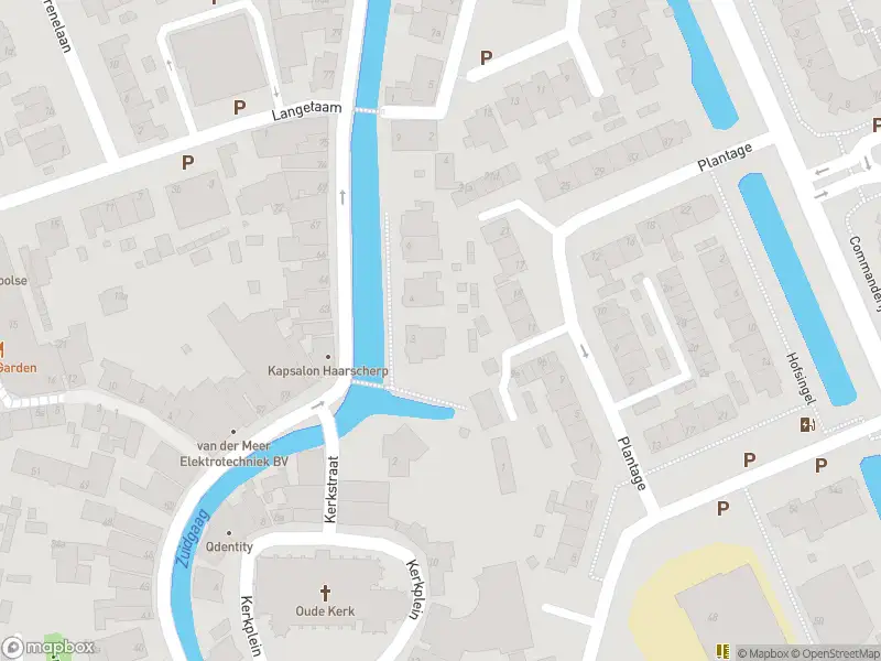 Ambulance met grote spoed naar de Commandeurshof in Maasland