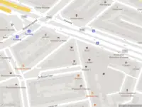 Ambulance met gepaste spoed naar de Ebenhaëzerstraat in Rotterdam