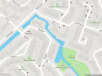 Ambulance met grote spoed naar de De Masemude in Monster