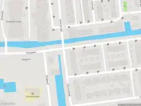 Ambulance met grote spoed naar de Vallumstraat in Naaldwijk