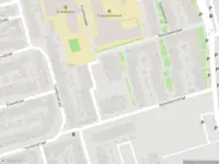 Brandweer met gepaste spoed naar de Pruimenboomplein in IJmuiden