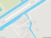 Brandweer met gepaste spoed naar de Tempelweg in Rotterdam vanwege voertuigbrand