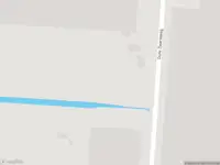 Brandweer met gepaste spoed naar de Oude Zwarteweg in Klazienaveen vanwege een buitenbrand