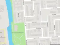 Ambulance met grote spoed naar de Deimospad in Spijkenisse