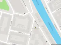 Ambulance met grote spoed naar de Jan Kruijffstraat in Rotterdam